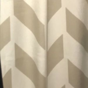 Meet your Posher, Adamaris